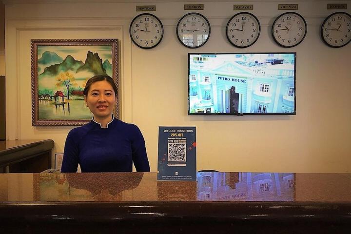 Hotel Lobby