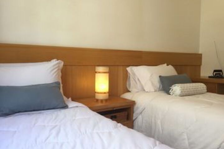 Room 12 of 20