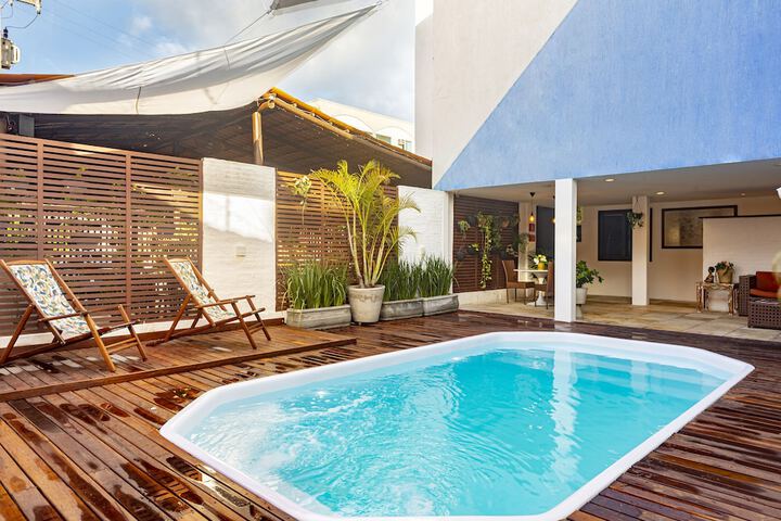 Pool 50 of 75