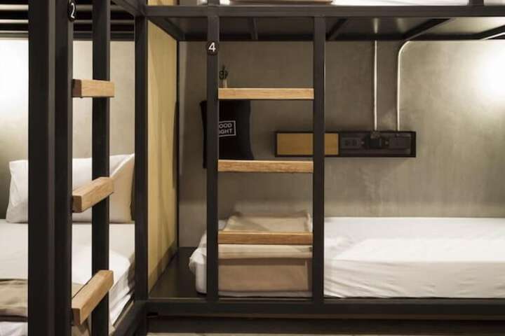 Room 19 of 81