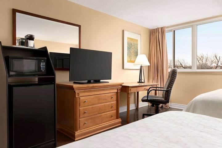 Room 12 of 29