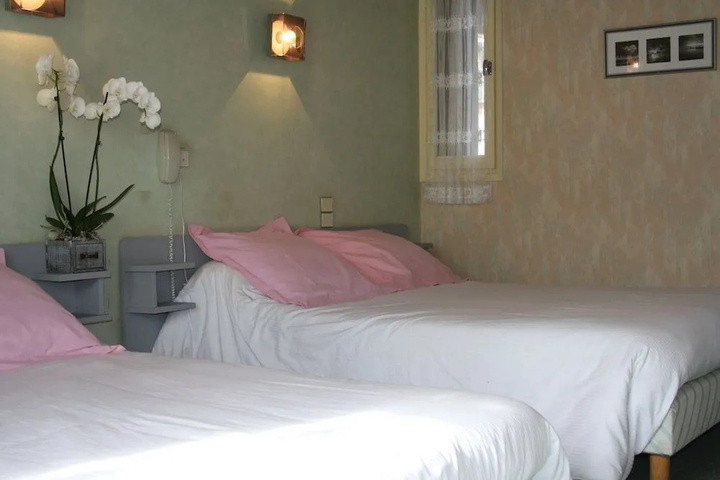 Room 3 of 19