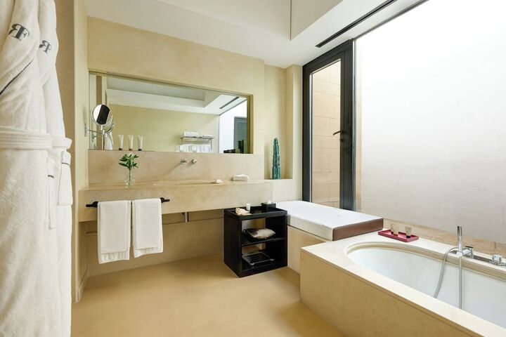 Hotel Interior 126 of 161