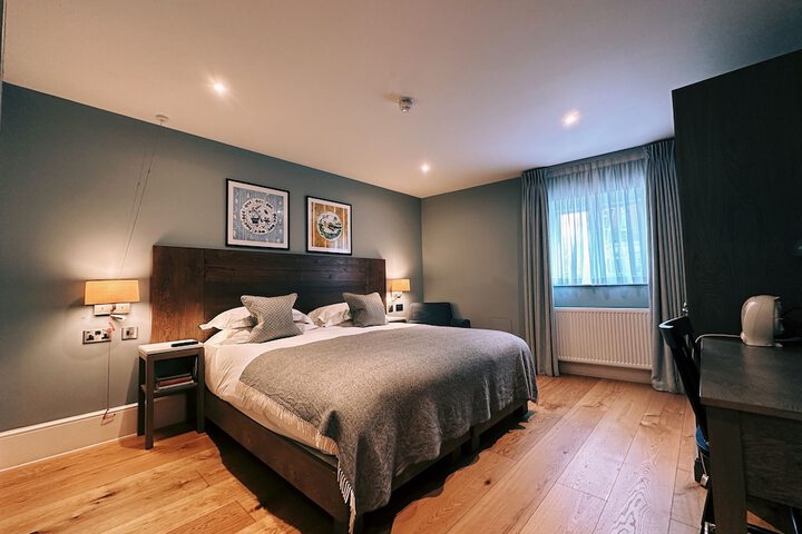 Room 11 of 53
