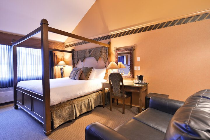 Room 5 of 42