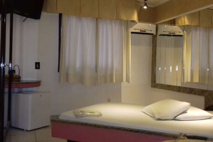 Room 9 of 112