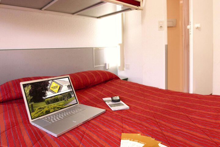 Room 16 of 34