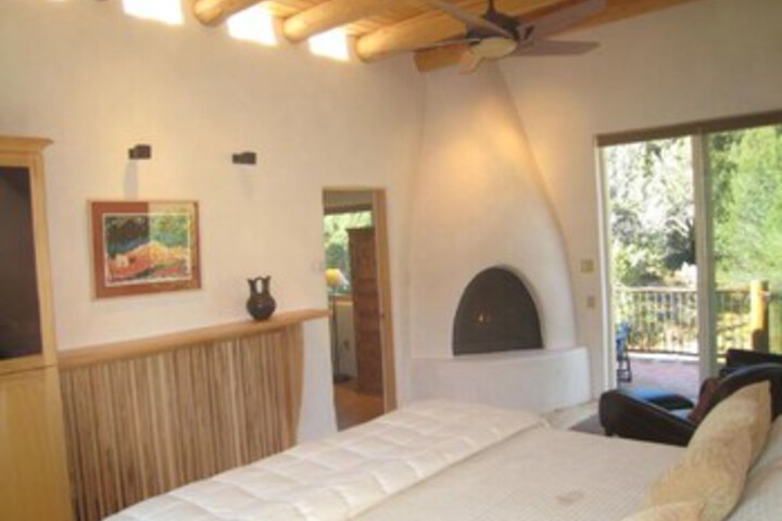 Room 15 of 26