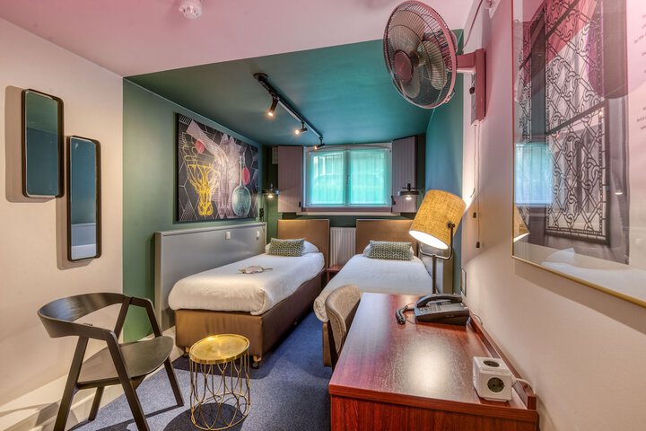 Room 12 of 59