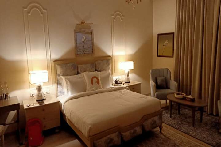 Room 12 of 123
