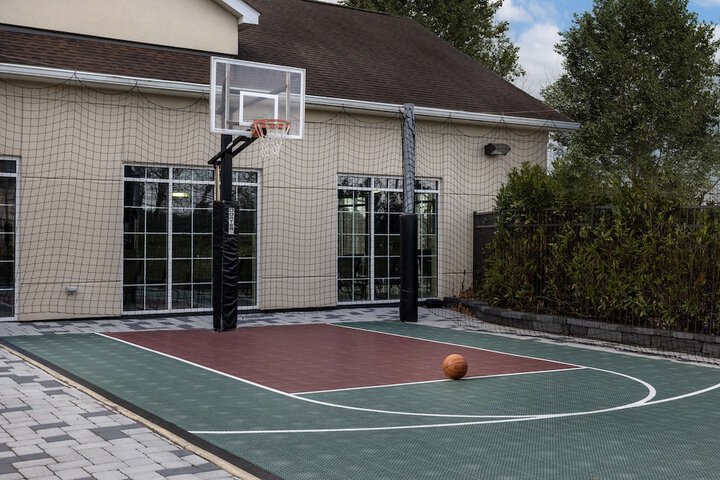 Sport court