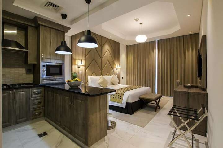 Room 12 of 30