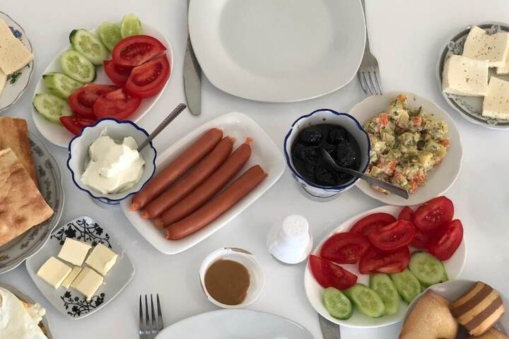 Breakfast/Coffee Service 9 of 13