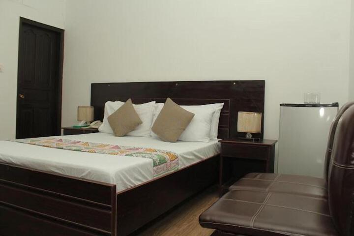 Room 3 of 14