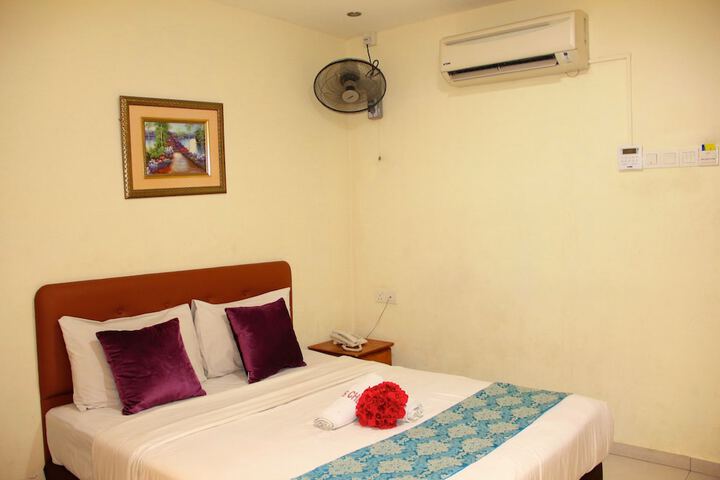 Room 27 of 45