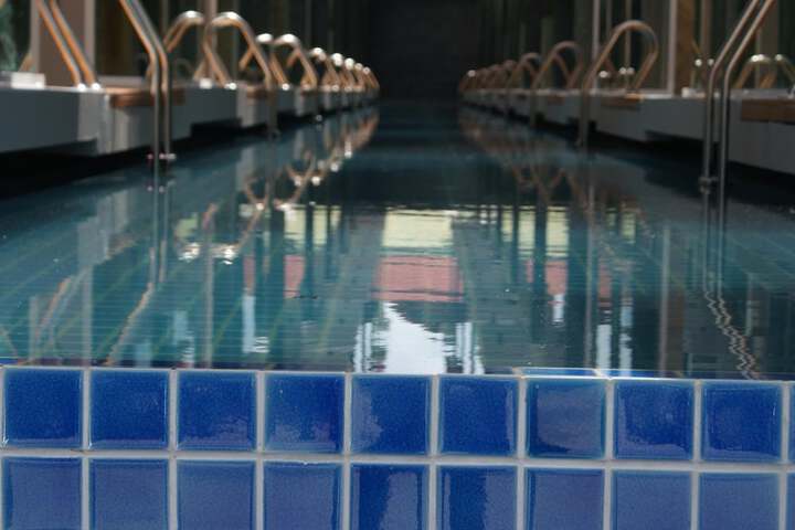 Hotel with Pool
