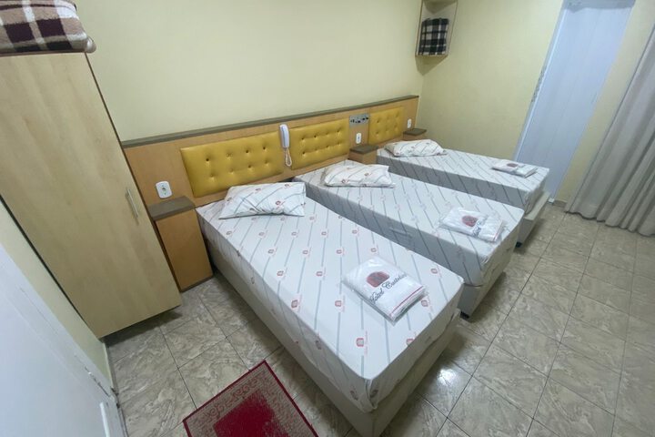 Room 8 of 14