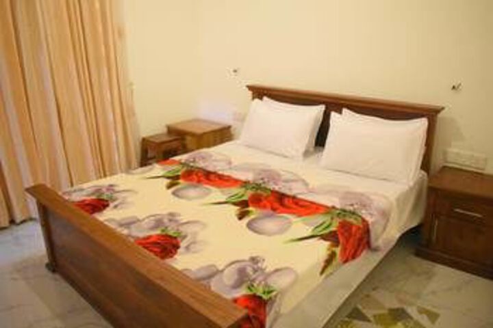 Yoho Olina Lake Inn