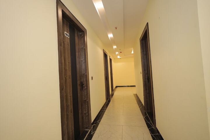 Room 7 of 24