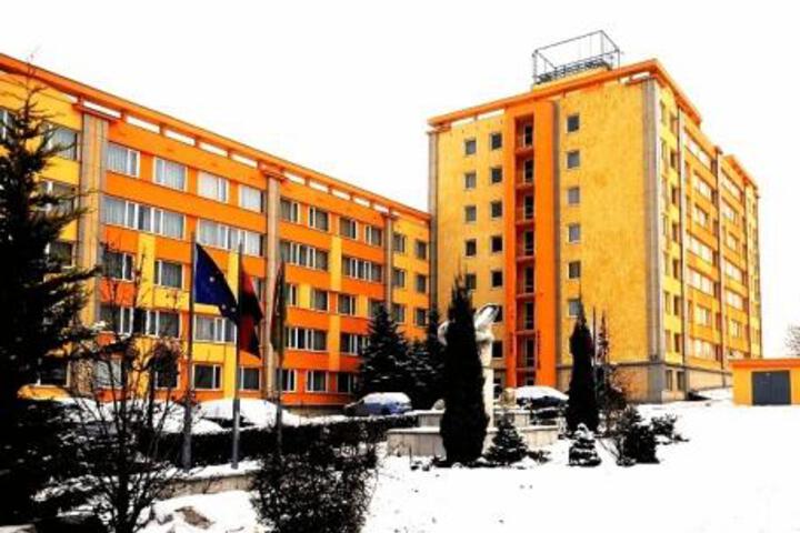 Hotel Entry