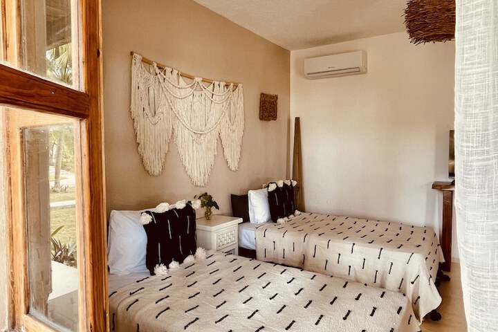 Room 50 of 81