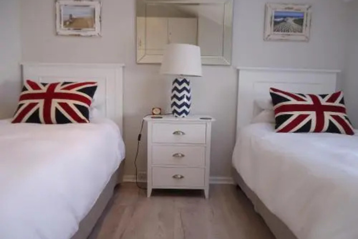 Room 6 of 21