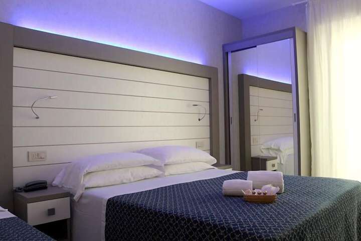 Room 15 of 67