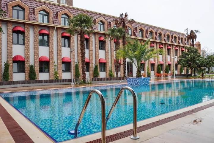 MANDARINNART HOTEL