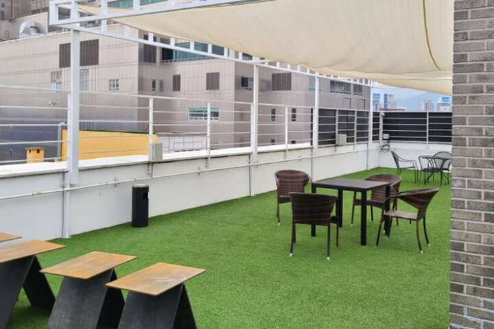 Hotel Exterior 74 of 78