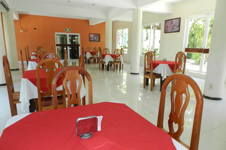 Dining Photos