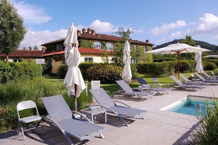 Pool 85 of 141