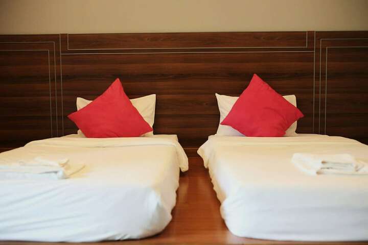 Room 3 of 39