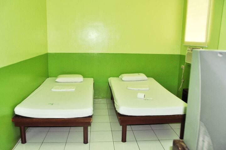Room 14 of 31
