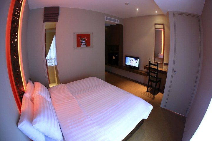 Room 14 of 34