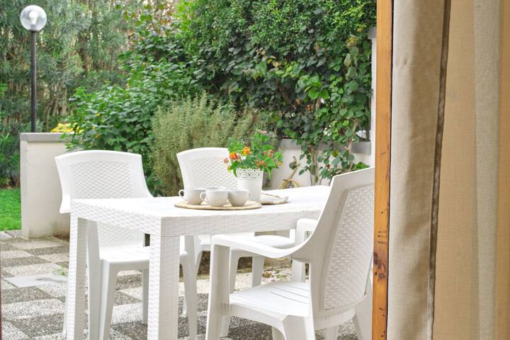 Terrace/Patio 14 of 28