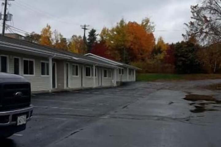 Property Grounds 14 of 17