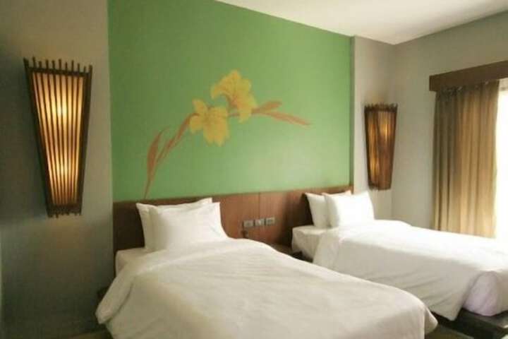 Room 3 of 36