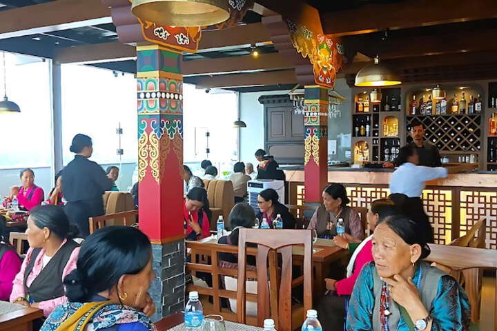 Dining 92 of 121
