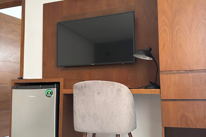 Room 2 of 45