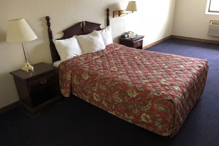 Room 9 of 56
