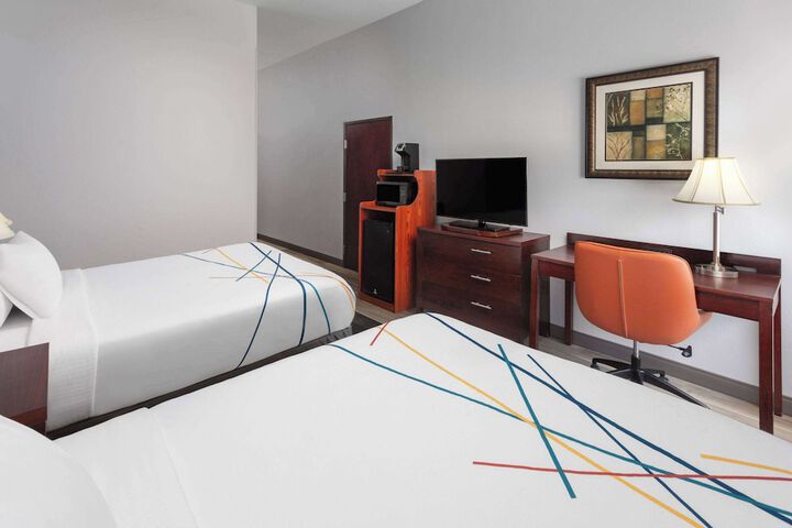 Room 15 of 40