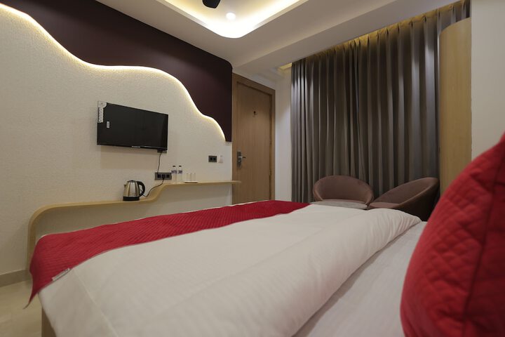 Room 34 of 83