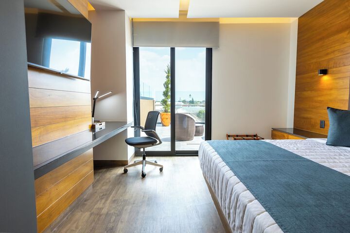 Room 21 of 50