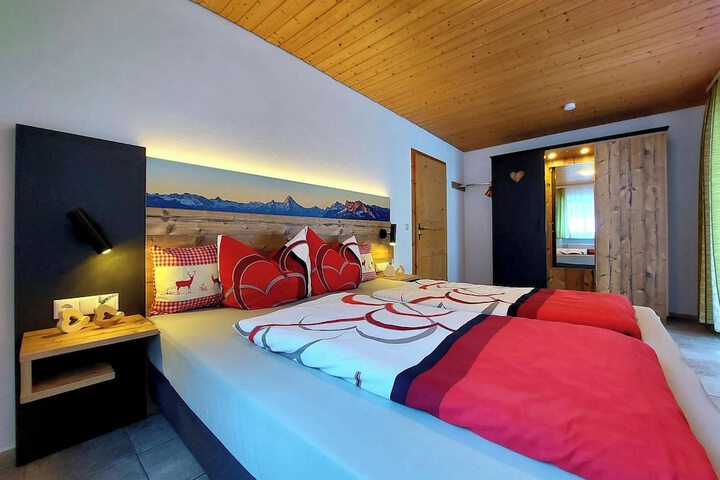 Room 10 of 50