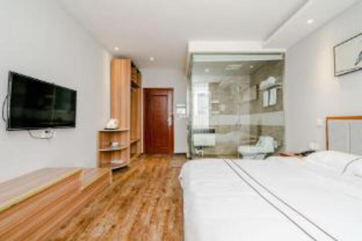 Room 3 of 5