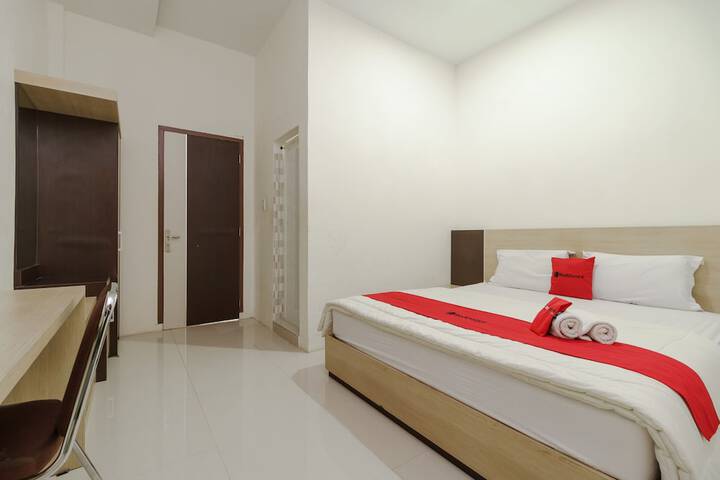 Room 15 of 16