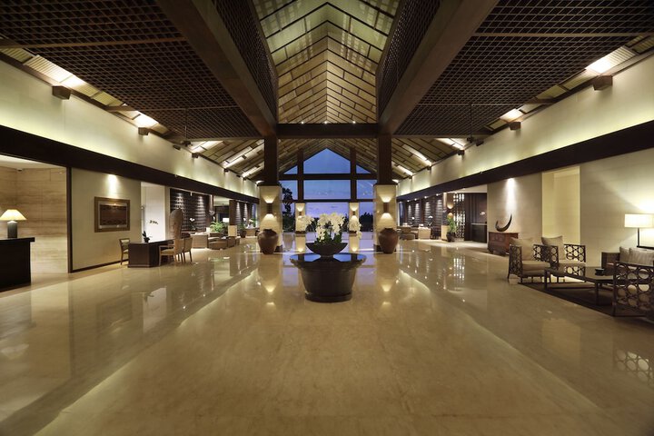 Lobby Entry