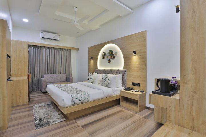 Room 9 of 45