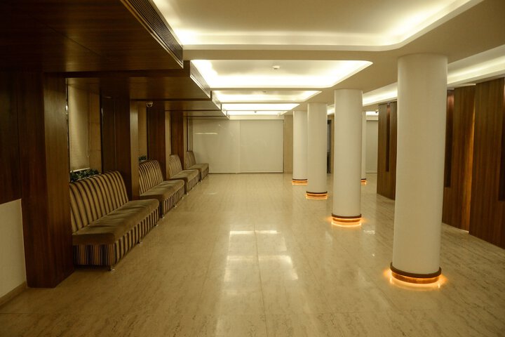 Ballroom/Hall 26 of 35