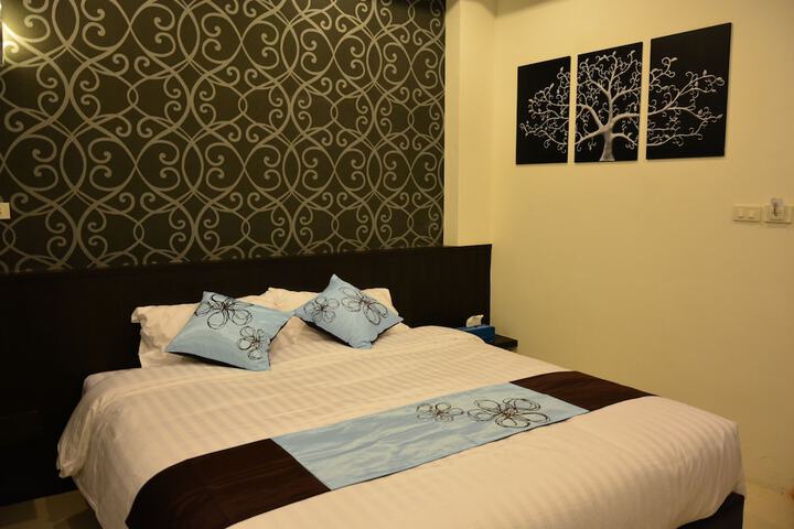 Room 10 of 45